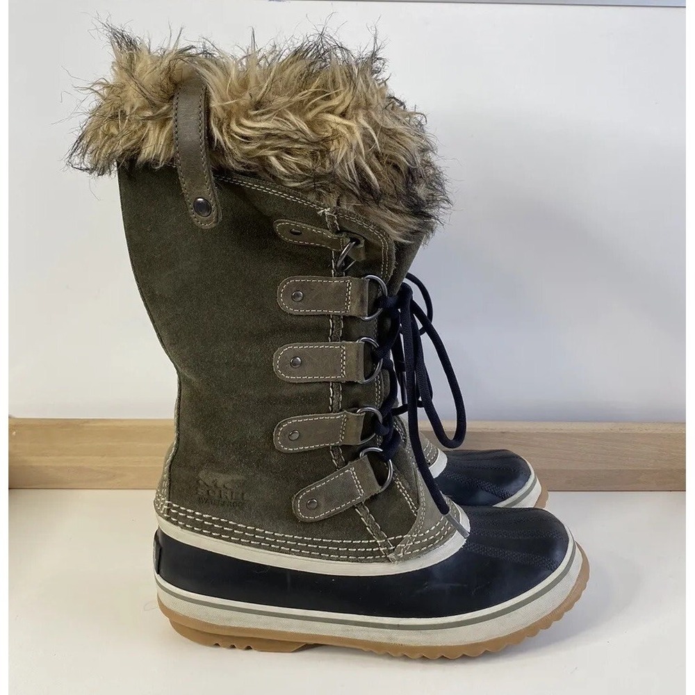 Sorel Joan Of Arctic Snow Boots Green Waterproof Faux Fur / Women's 7